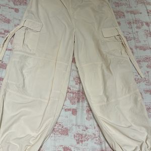 H&M Loose Fit Cargo Pants