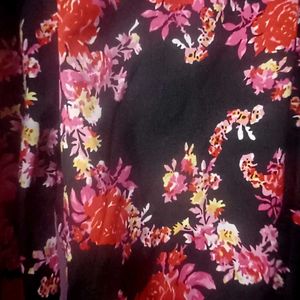 Harpa Floral Top