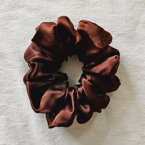 Set Of 4 Scrunchies✨