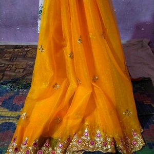 Haldi Me Pehne Wali Saree