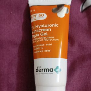 Derma Co 1% Hyaluronic Sunscreen Aqua Gel