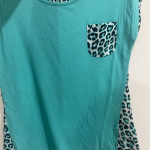 Leaped Print Back Teal Top