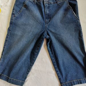 Brand New- Capri Denim