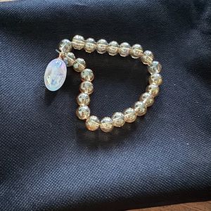 Glossy Shine Pearl Bracelet