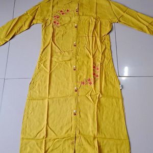 Yellow Kurta With Pink Embroidery, Front Slit