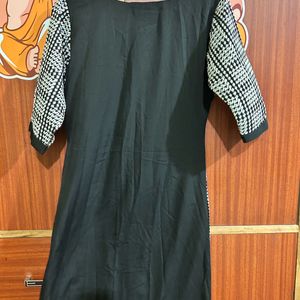 Gerua Daily Wear Black & White Indo-West Kurta