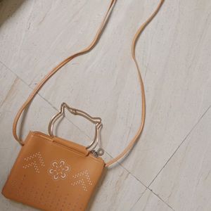 Beautiful Sling Bag 🛍️