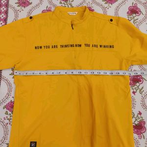 New Unused Yellow Color Boys T-shirt Half Sleeves Size 36 With Front Zipper