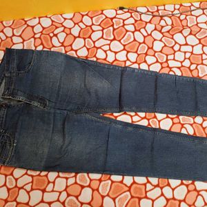 38 Navy Blue Jeans