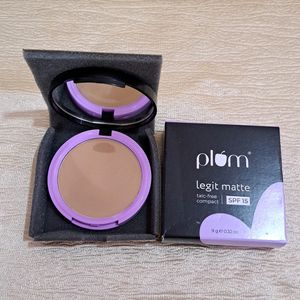 Plum Compact For Dark Skin Tone