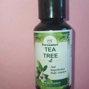 Everyuth Naturals peels Off Mask And Tea Tree