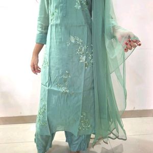 Festive Kurti Set With Dupatta And Legging