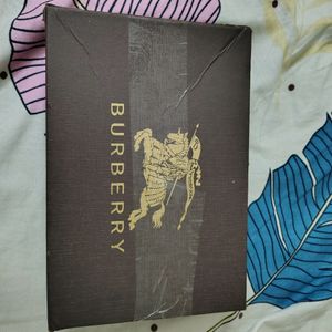 BURBERRY CLUTCH+SLING