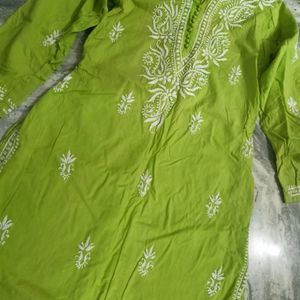 Lucknowi Chickankari Kurta