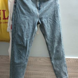 Branded Ankle Length Jean