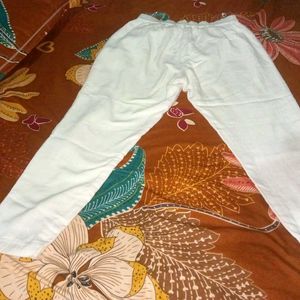 White Causal Leggings