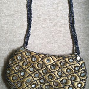 Beige Handbag With Blue Beadwork