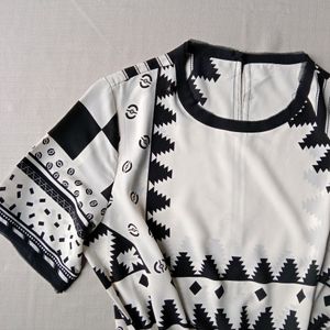 New Korean Aesthetic Black And White Top