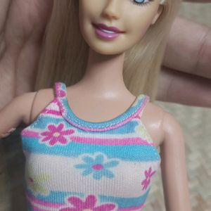 Basic 2000s Barbie Doll