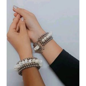 Top Demanding Beads With Shell Bracelet For Women