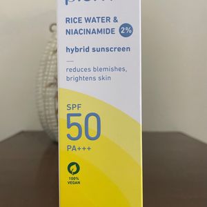 Plum Sunscreen Packed New Rice Water & Niacinamide