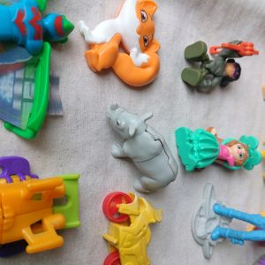 31 Random Mini Toys