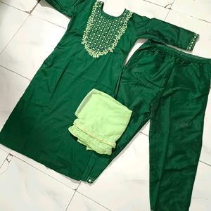 Kurta Set With Dupatta