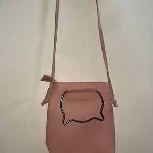 Pretty Sling Bag