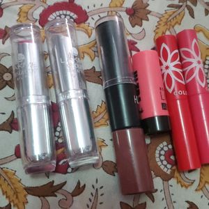 Set Of  8 Lipstiks