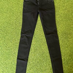 Black Skinny Jeans