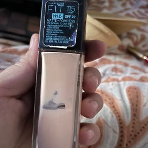 Maybellin Matte Poreless Foundation Fit Me