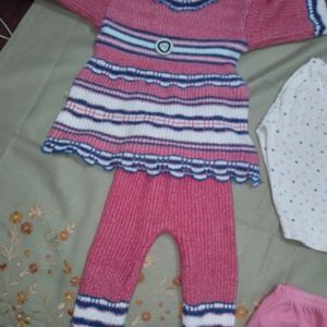 4 Cotton Bottoms And 1 Woolen Clothing Set For 6-9