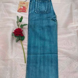 Straight High Waist Jeans 👖✨