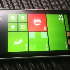 NOKIA LUMIA 720 PREMIUM WINDOWS PHONE (3G)