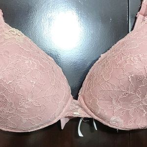 Peach Color Bra Lingeris For Girl Or Woman 38 Bust