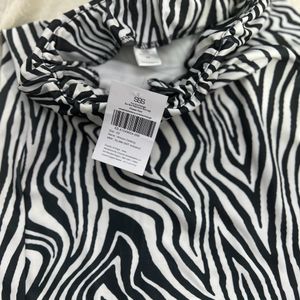 SSS ZEBRA  MINI SKIRT 💗(w Tag)