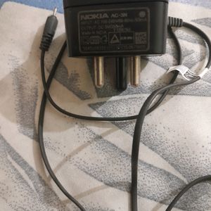 Original Nokia Charger (PatliPin)