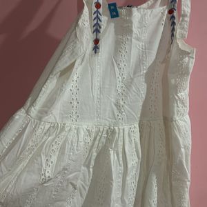 ZUDIO White Dress SCHIFFILI PRINT