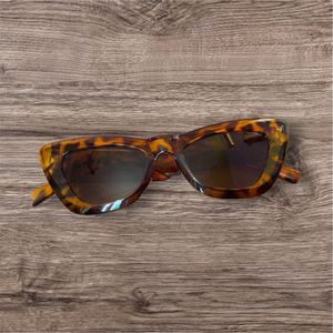 Women/Man Fashion Vintage Cat Eye Sunglasses