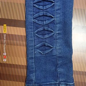 (B-15) 28 Size Slim Fit Jeans