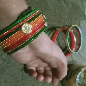 4 Bangles Set Like New