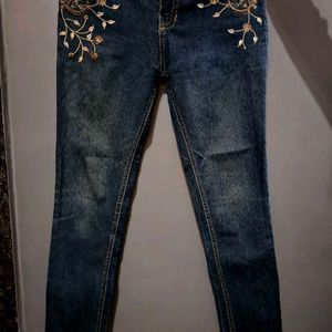 Offer Price! Stylish Blue Jeans👖