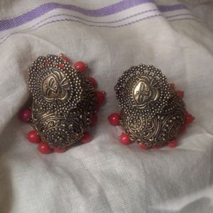 Earrings &Studs