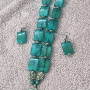 Turquoise Blue Necklace With Matching Earrings