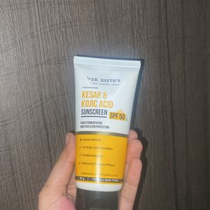 Dr Sheths Kesar And Kojic Acid Sunscreen