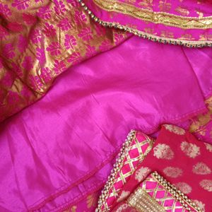 Beautiful Lhnga Choli With Heavy Dupatta