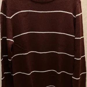 ZUDIO Relaxed Knit Pullover.