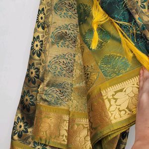 SILK SAREE 🥻 ✨️ INA BEAUTIFUL 😍 CONDITION