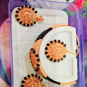 Beautiful Golden And Black Jewellery Set 😍😍