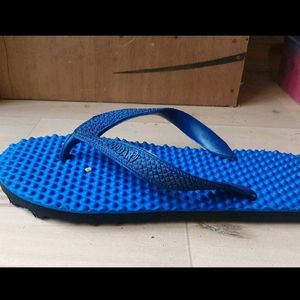 [7,8,9,] BLUE ACCU PRESSURE SLIPPER UNISEX